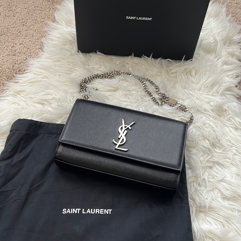 SAINT LAURENT Grain De Poudre Medium Classic Monogram Kate Satchel Black